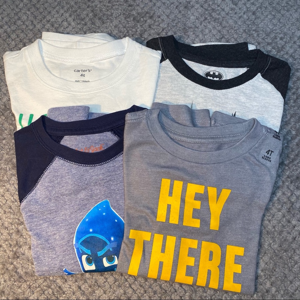 Long sleeve graphic tees bundle